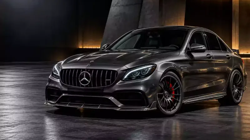 Mercedes-AMG C63 mit Carbonfaser-Teilen