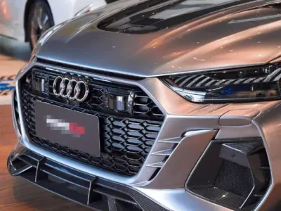Audi Performance-Modell mit Carbonfaser-Teilen